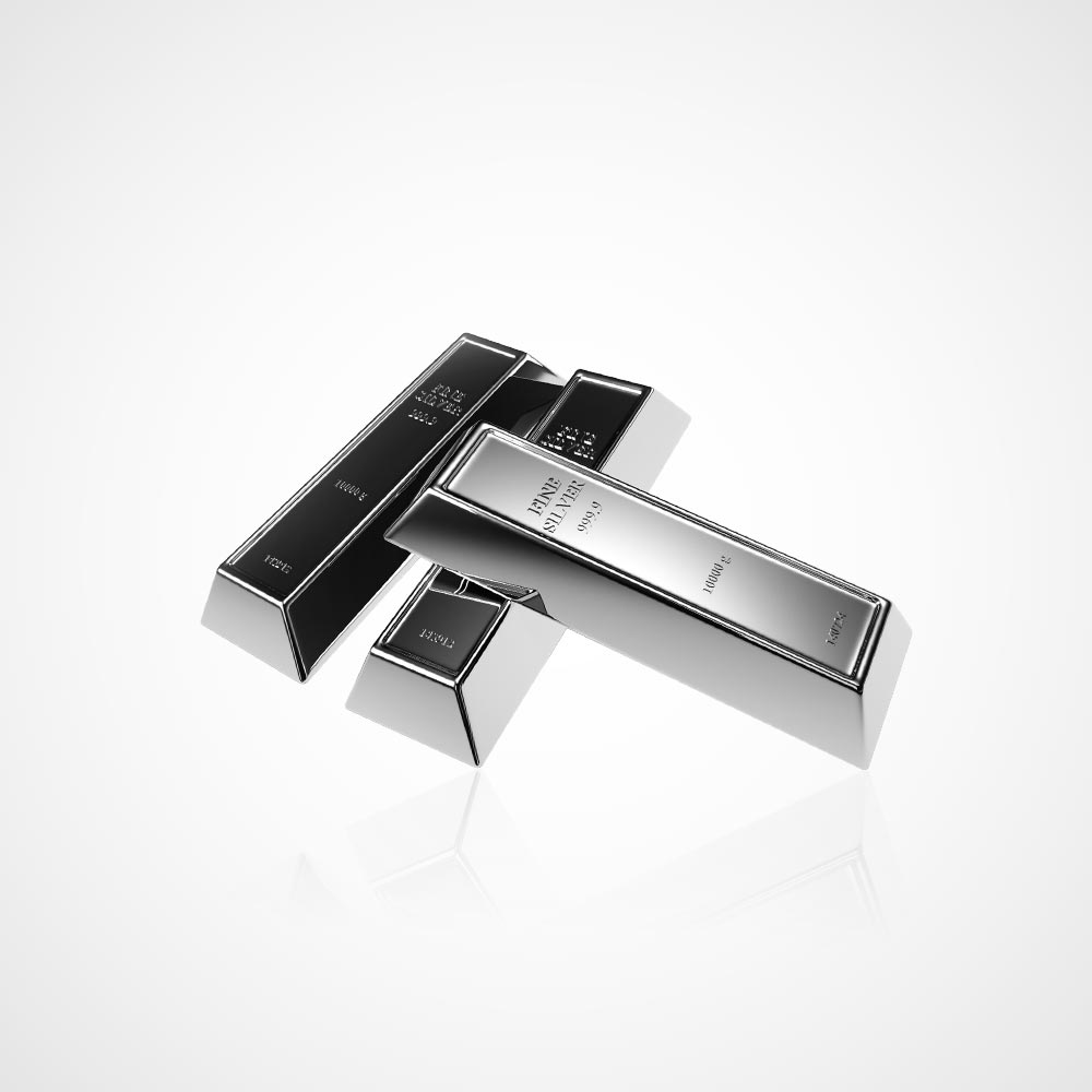 Juwelier-Morawitz-Schmucklexikon-silber Eine elegante, moderne Komposition aus vier reflektierenden Silberstäben, die vor einem schlichten weißen Hintergrund angeordnet sind. Entworfen von Juwelier Morawitz in Düsseldorf, liegen zwei Stäbe flach und parallel, während die anderen beiden diagonal darüber und darüber angeordnet sind, wodurch eine optisch ansprechende Darstellung entsteht.