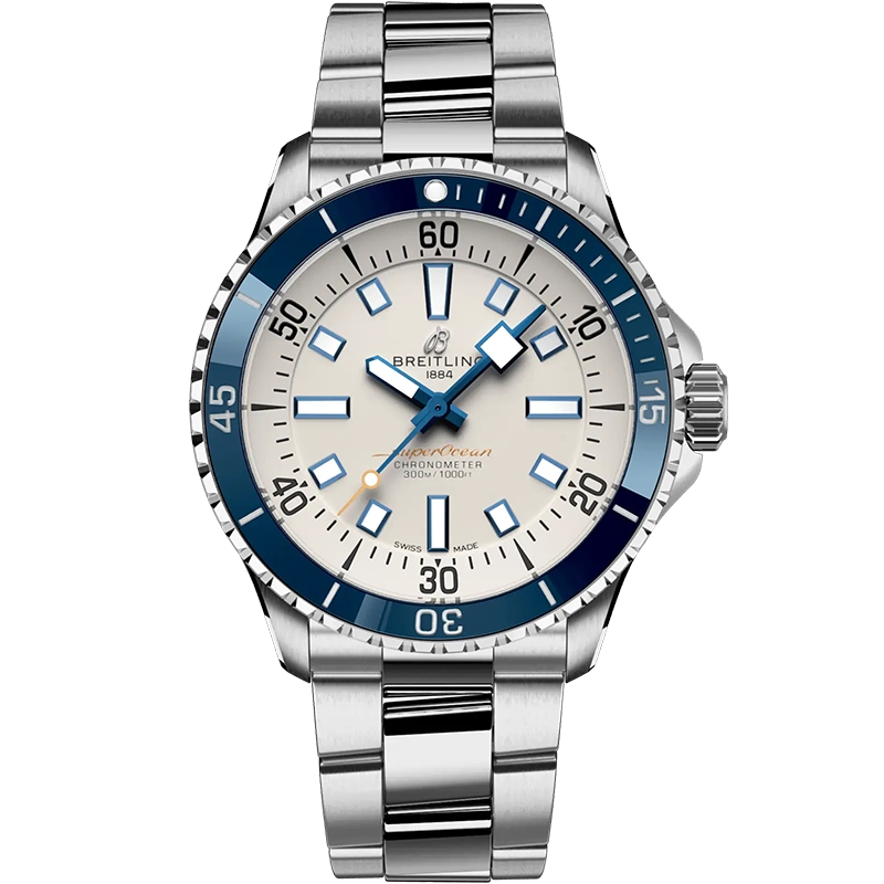 Juwelier-Morawitz-Breitling-Superocean-a17375e71g1a1 Eine silber-blaue Breitling-Taucheruhr mit Edelstahlarmband. Die Uhr hat eine drehbare Lünette, große Stundenmarkierungen und ein Datumsfenster, das die Uhrzeit auf einem weißen Zifferblatt anzeigt.